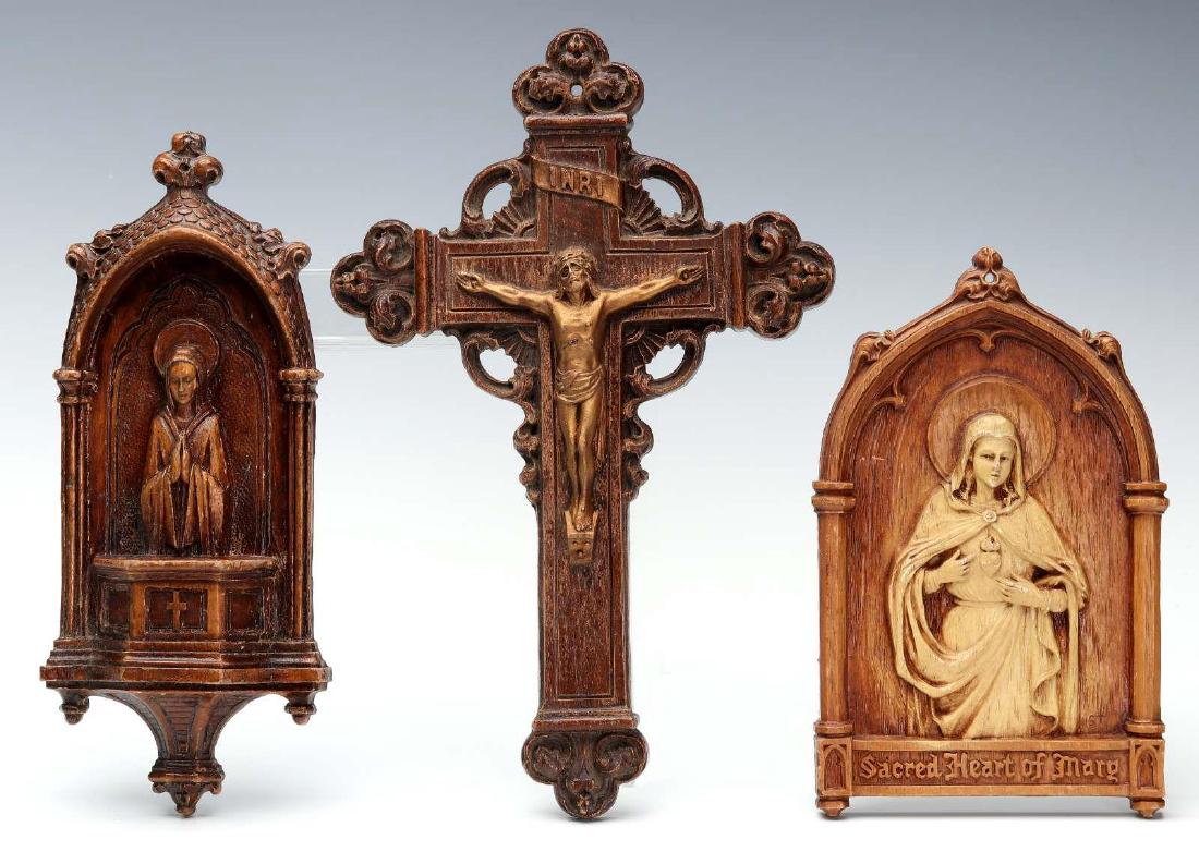 THREE SYROCO WOOD RELIGIOUS PLAQUES (1 of 8)