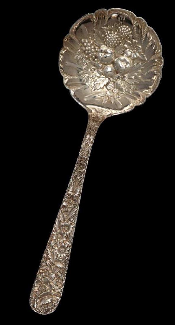 KIRK AND SON REPOUSSE PATTERN BERRY SPOON (1 of 6)