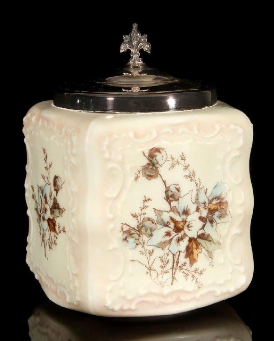A GOOD WAVE CREST BISCUIT JAR WITH SILVER MOUNTS (1 of 7)