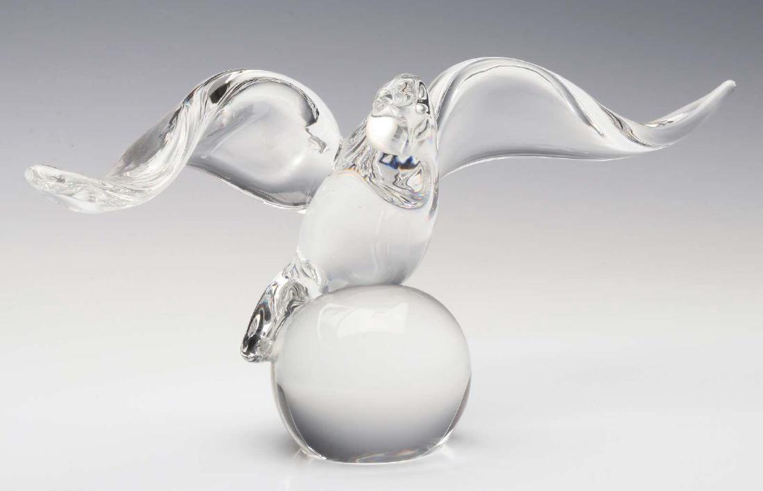 STEUBEN ART GLASS CRYSTAL EAGLE ON ORB (1 of 7)