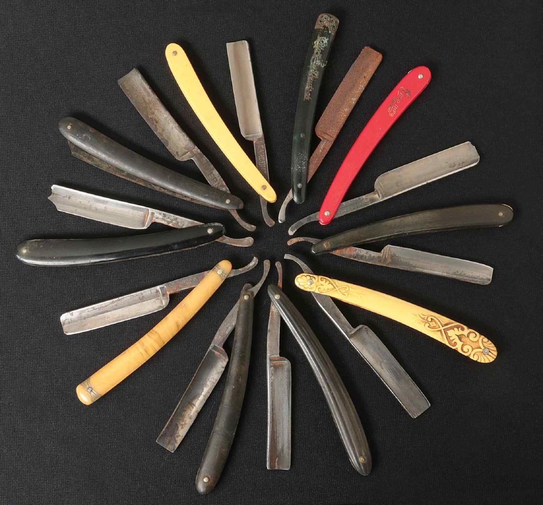 LOT OF TEN STRAIGHT RAZORS (1 of 10)