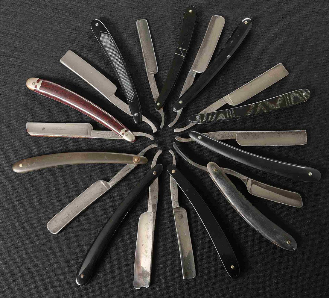 LOT OF TEN STRAIGHT RAZORS (1 of 10)
