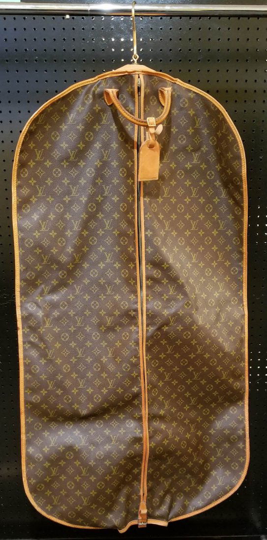A LOUIS VUITTON GARMENT BAG (1 of 7)