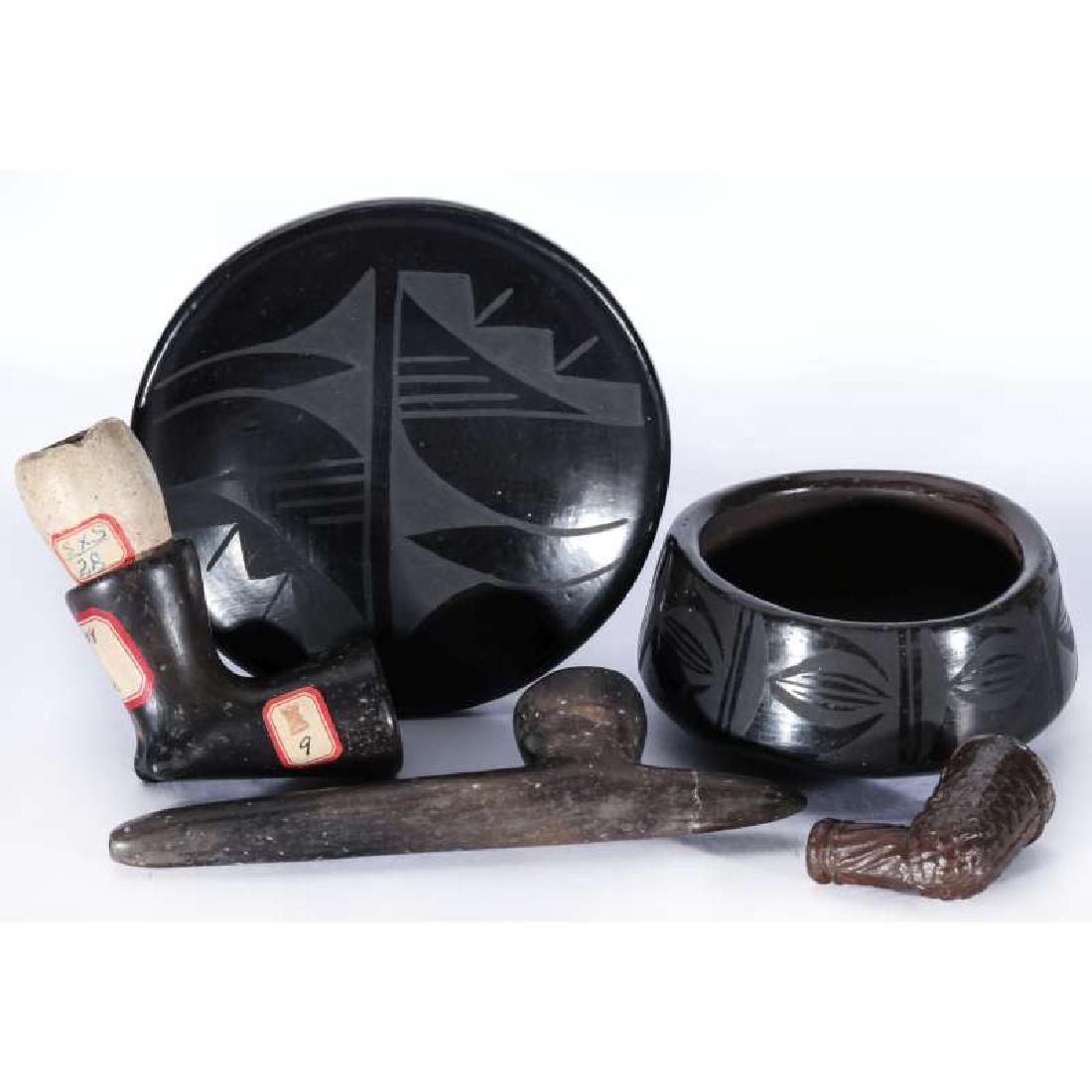 SANTA CLARA POTTERY WITH CLAY AND POTTERY PIPES (1 of 8)