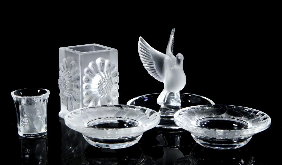 A COLLECTION OF LALIQUE CRYSTAL ITEMS (1 of 10)