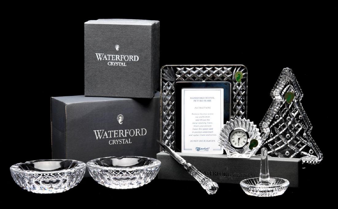 A COLLECTION OF WATERFORD CRYSTAL GIFT ITEMS (1 of 11)