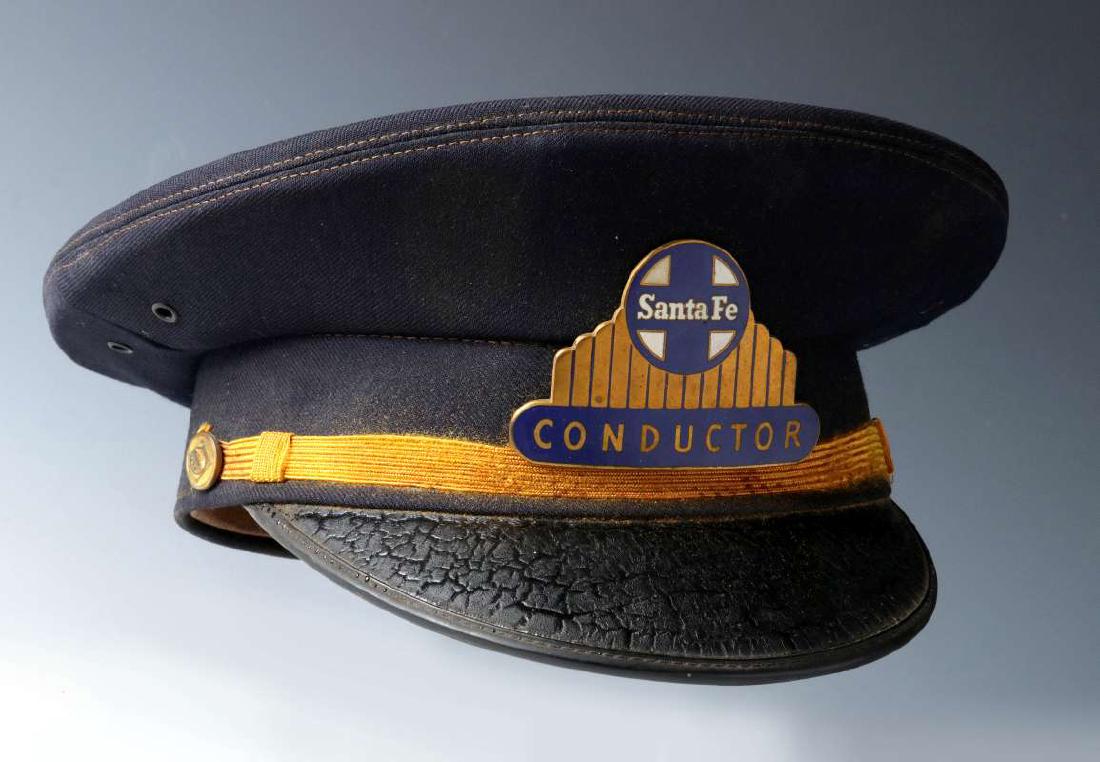 AN AT&SF SANTA FE RR CONDUCTOR VISOR CAP (1 of 10)
