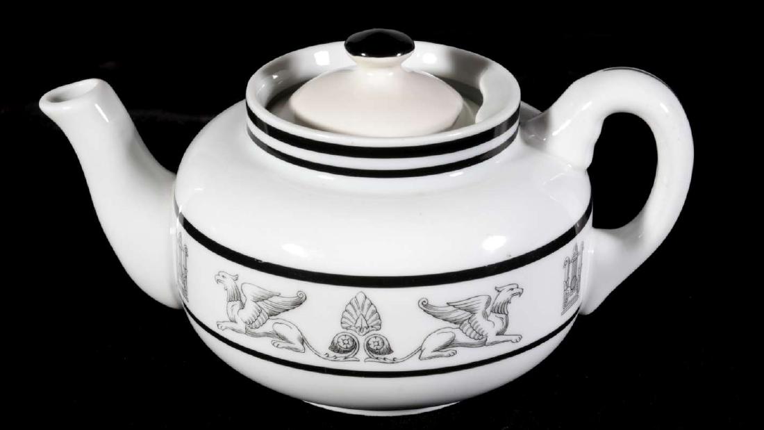 AT&SF SANTA FE RR GRIFFON TEAPOT (1 of 12)