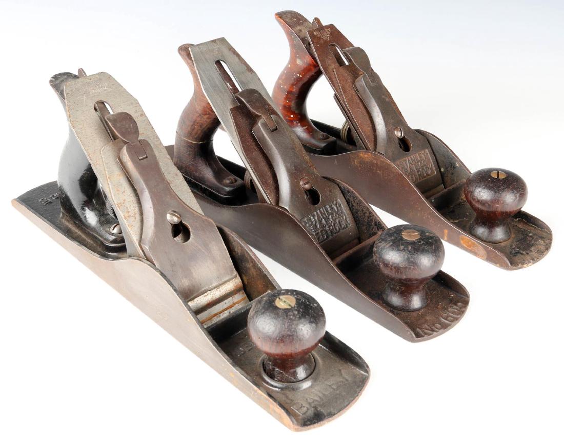 STANLEY BEDROCK 605 AND 605-C JACK PLANES: Bedrock 605 and 605-C. Measure 5 x 13.5 x 2.25 inches overall. We happily provide seamless in-house packing and shipping services on nearly everything we sell.