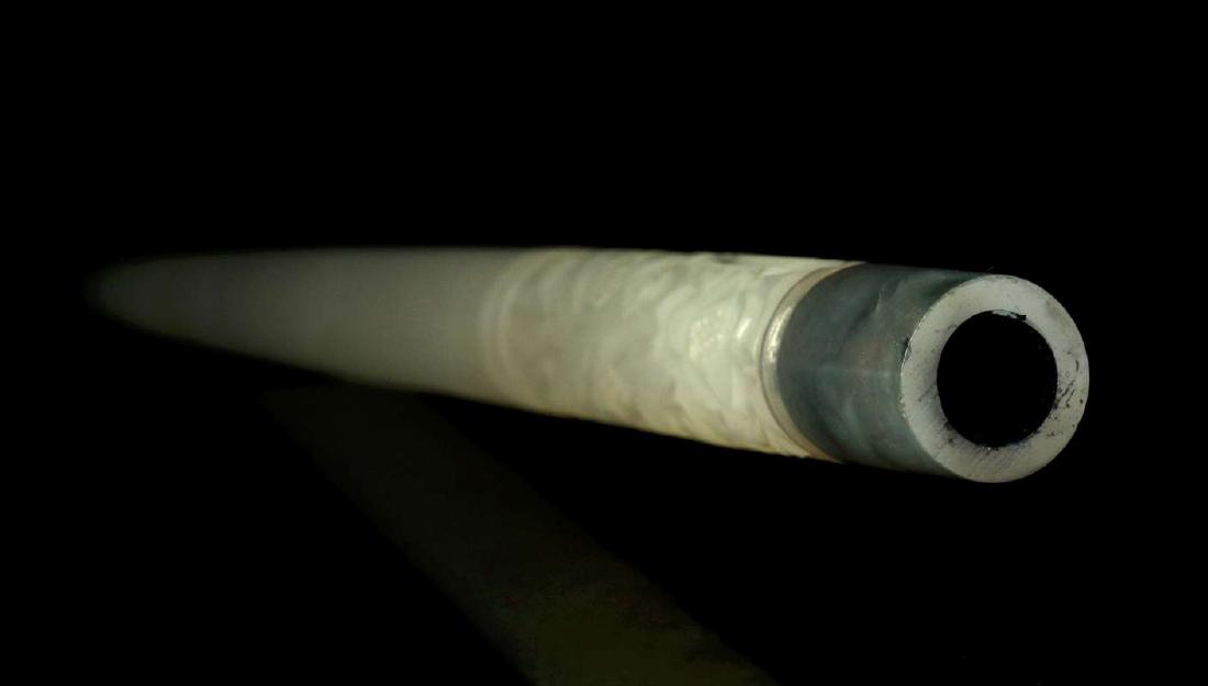 A CHINESE JADE CARVED CALLIGRAPHY BRUSH HANDLE (1 of 8)