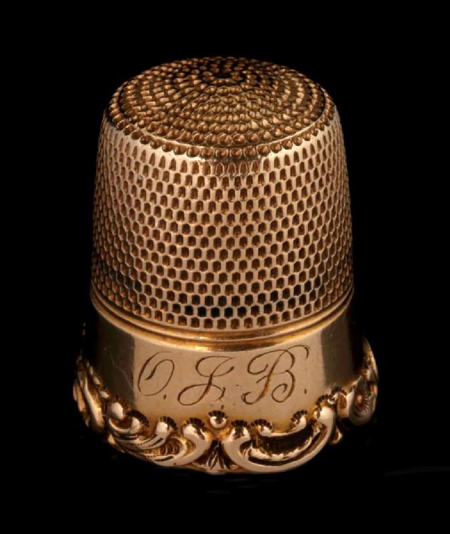 A 14K GOLD THIMBLE (1 of 4)