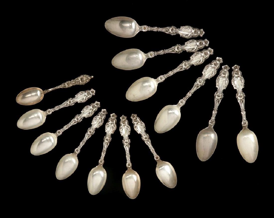 THIRTEEN WHITING CO 'LILY' PATTERN STERLING SPOONS (1 of 12)