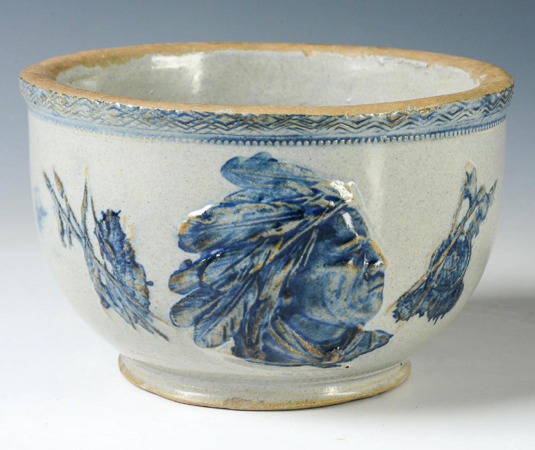 AN OLD SLEEPY EYE FLEMISH WARE SALT CROCK (1 of 9)