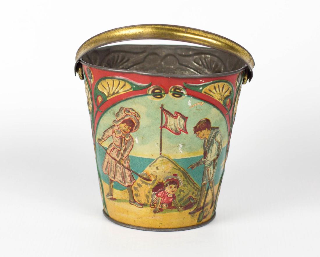 AN ANTIQUE TIN LITHO SAND PAIL WITH TEDDY BEAR (1 of 6)