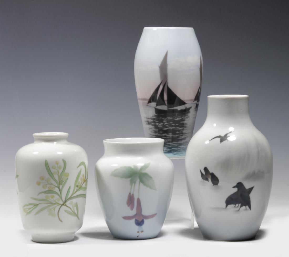 HEUBACH AND KPM 20TH C MODERN PORCELAIN VASES: The white porcelain with factory decoration, signed under the base of each, one is KPM porcelain. Measurements range from 4.75 x 3.25 inches to 7 x 3.5 inches. We happily provide seamless in-house pac