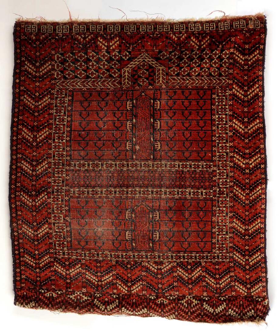 AN ANTIQUE TEKKE TURKOMAN PRAYER RUG (1 of 10)