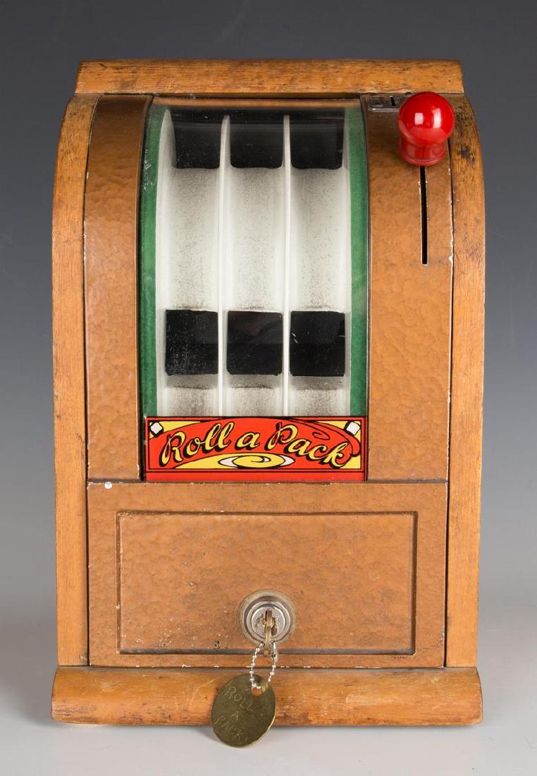 C. 1940 VICTOR 'ROLL A PACK' DICE TRADE STIMULATOR (1 of 8)