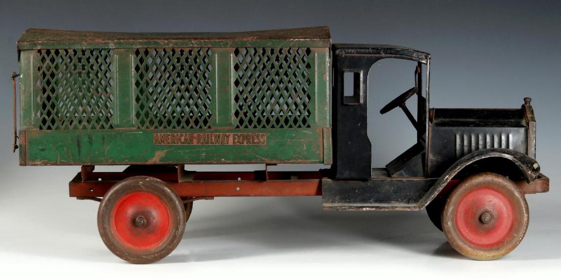 A KEYSTONE AMERICAN RAILWAY EXPRESS TRUCK C. 1920s (1 of 10)