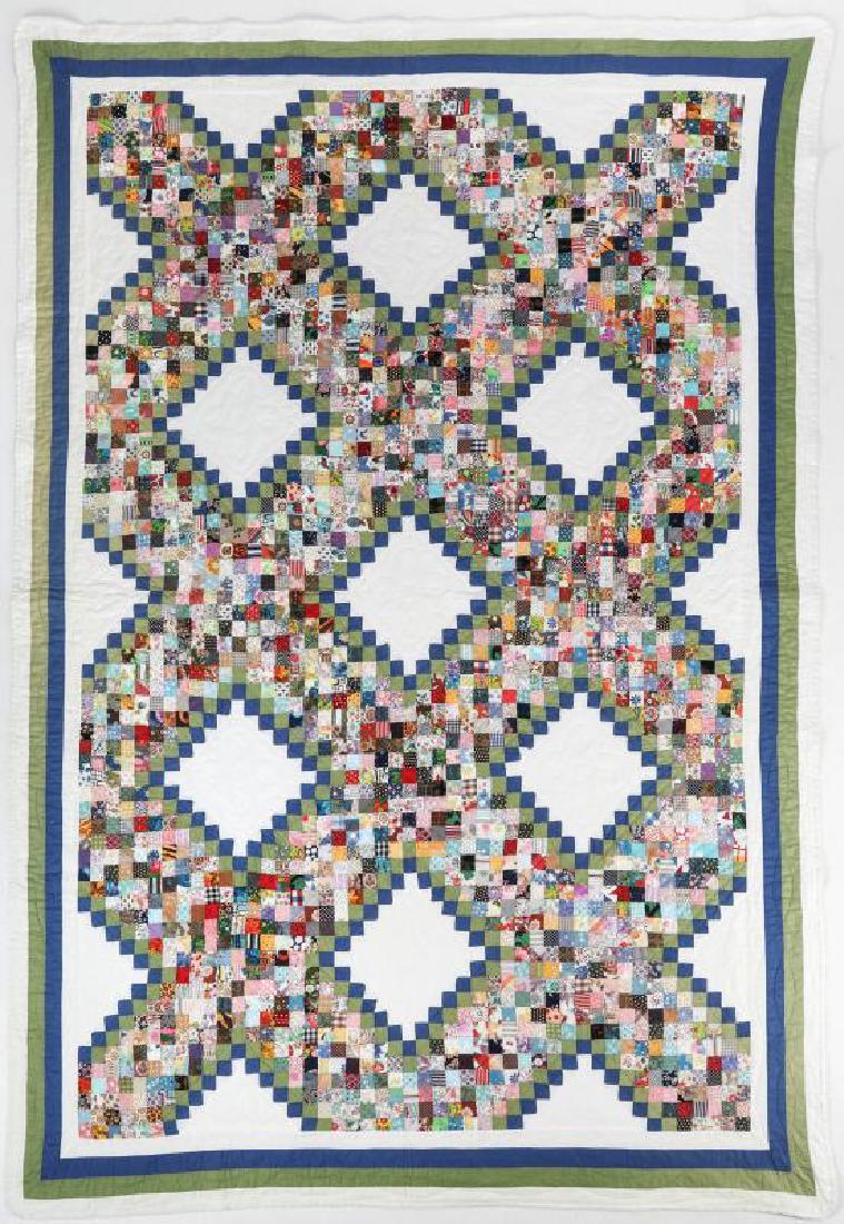 A VINTAGE 'POSTAGE STAMP IRISH CHAIN' QUILT (1 of 6)