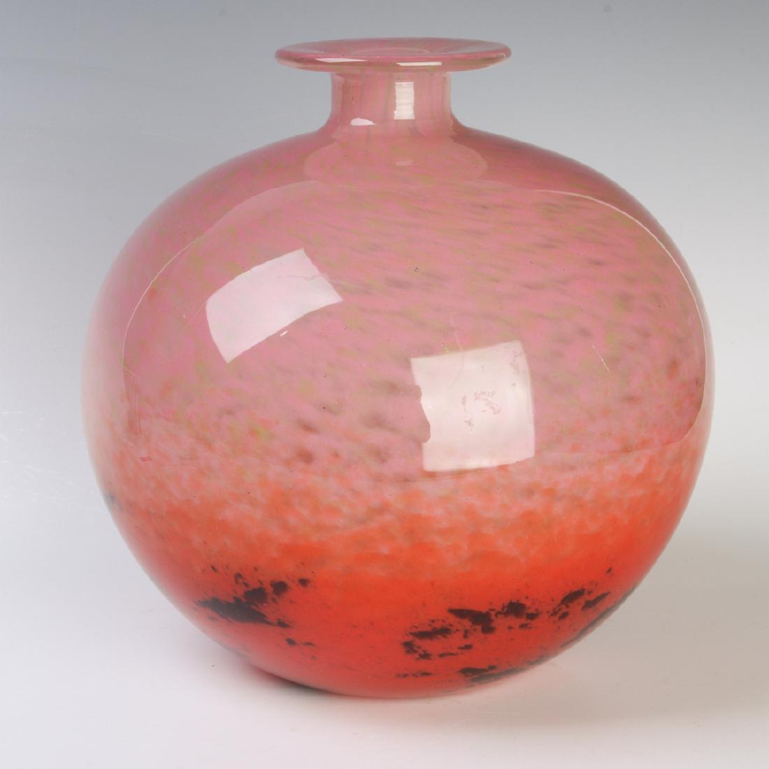 A FINE LARGE SCHNEIDER ART GLASS BALL SHAPE VASE (1 of 5)