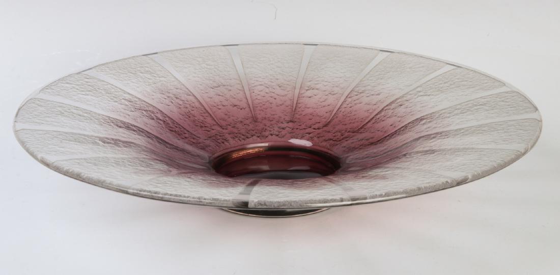 A SCHNEIDER ART DECO TEXTURED GLASS CONSOLE (1 of 6)
