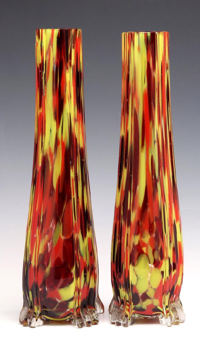 A PAIR OF CZECHOSLOVAKIAN ART GLASS VASES (1 of 9)