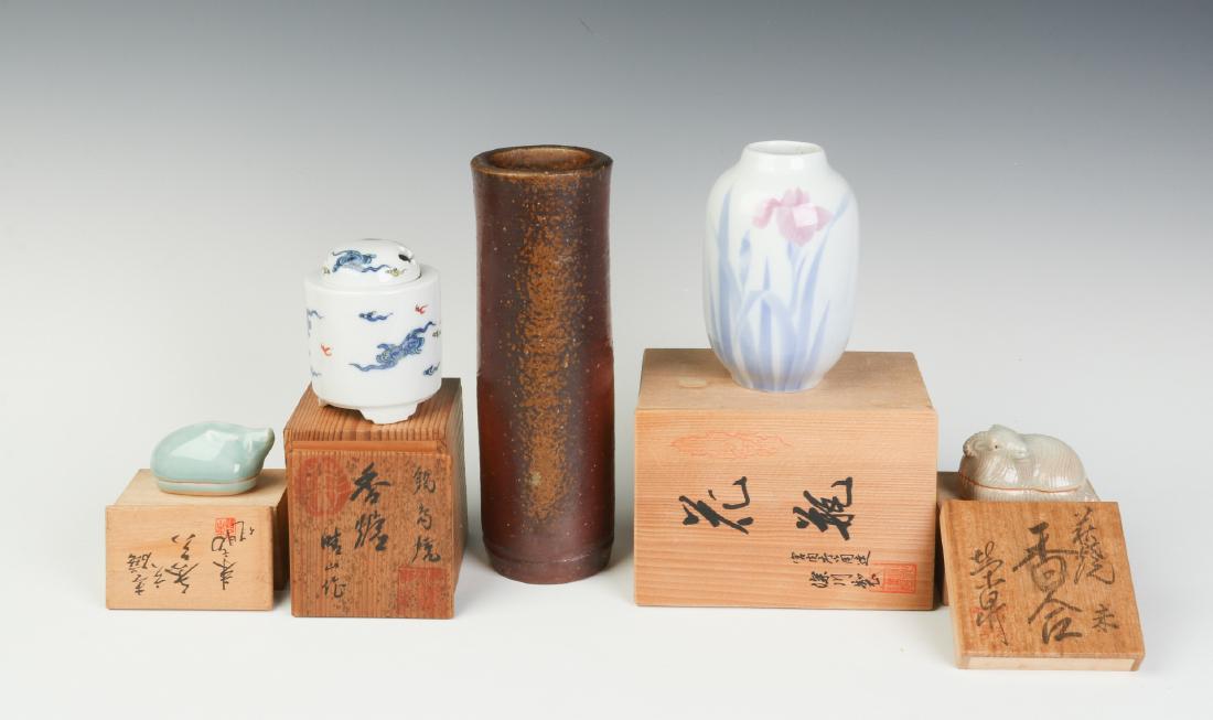 LATE 20TH C. JAPANESE STUDIO POTTERY AND PORCELAIN (1 of 14)