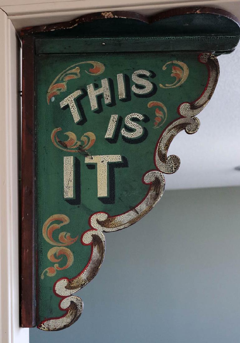 FOLKY PAINTED 1920s FAIRYLAND AMUSEMENT PARK SIGN (1 of 5)