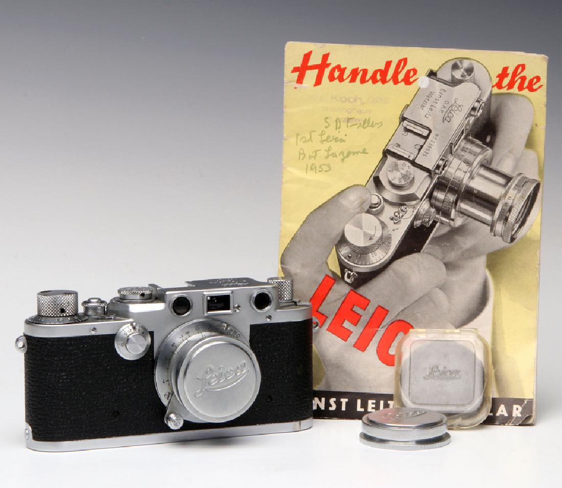 A LEICA II MODEL D CAMERA, ERNST LEITZ WETZLAR (1 of 14)
