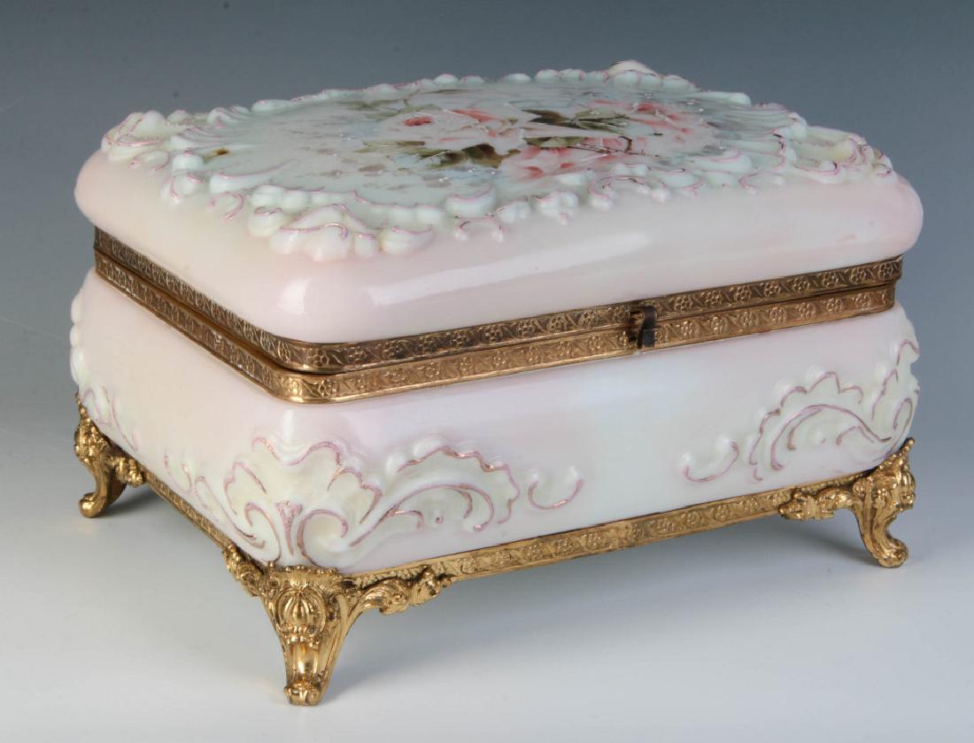 A LARGE 6 X 9 INCH WAVE CREST ORMOLU FOOTED BOX (1 of 12)