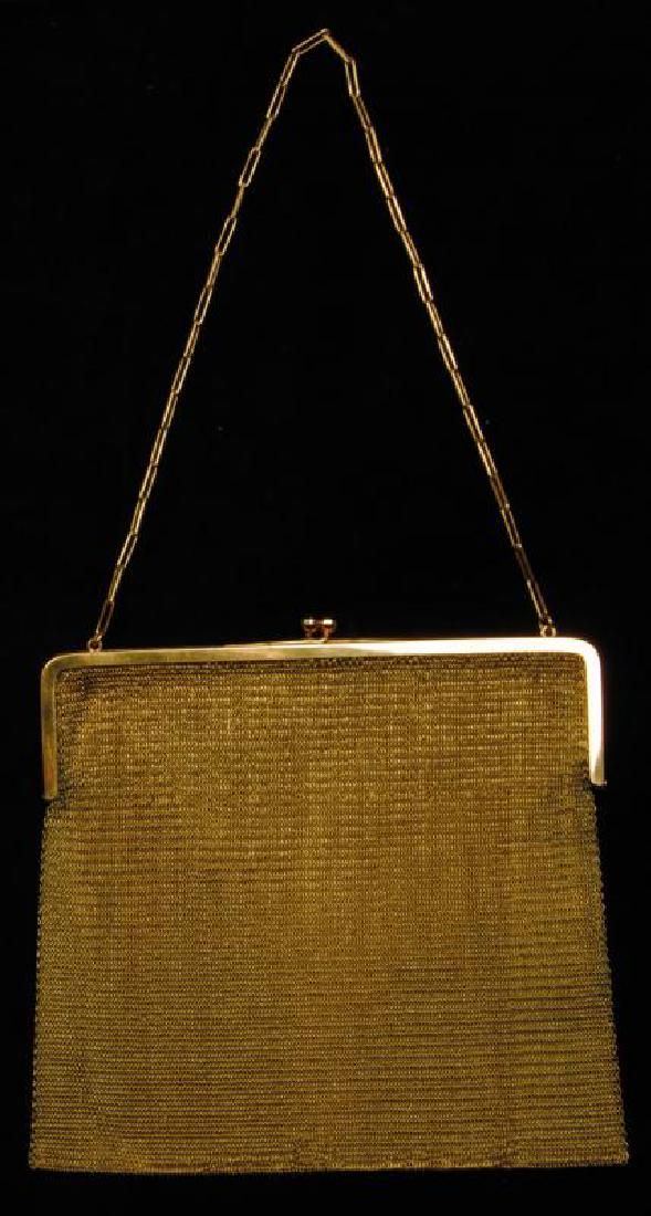 A GOLD MESH ANTIQUE PURSE WITH CABOCHON CLASP (1 of 12)