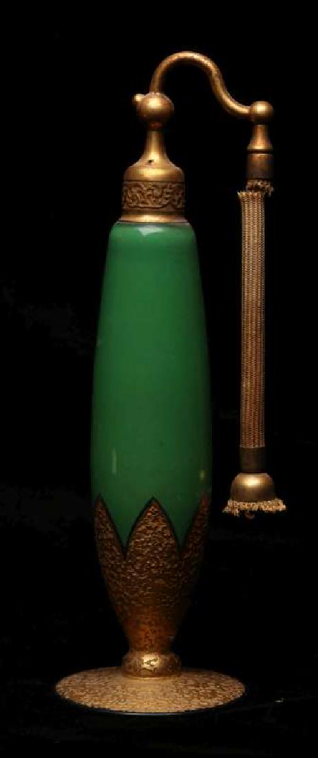 A DEVILBISS ART GLASS PERFUME ATOMIZER CIRCA 1920s (1 of 6)