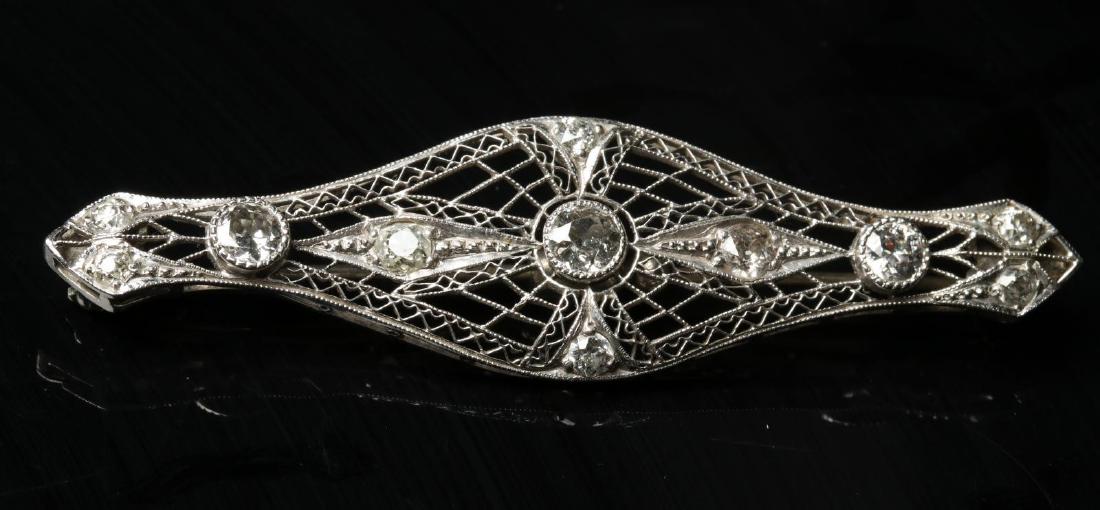 AN ANTIQUE PLATINUM AND DIAMOND BAR PIN, 2.30 CTTW (1 of 8)