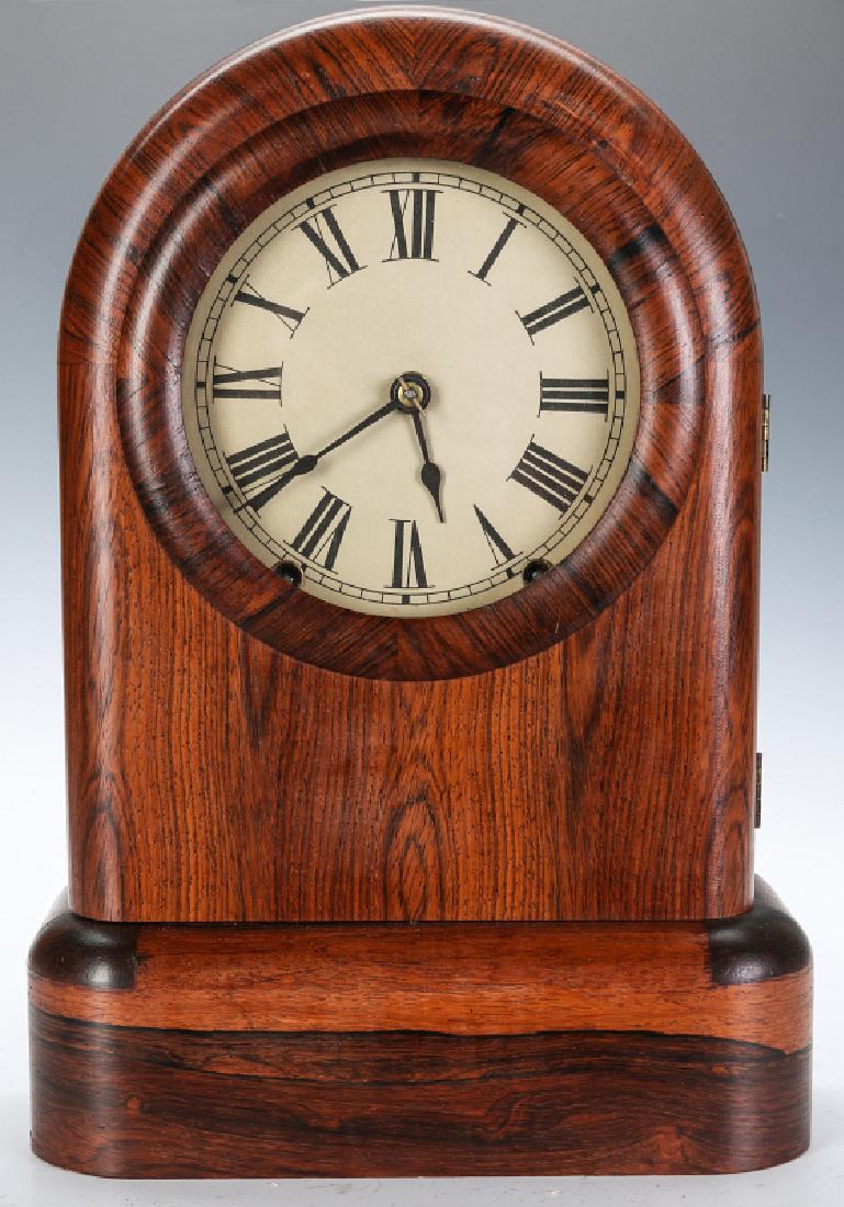 AN SETH THOMAS ROSEWOOD VENEER ROUND TOP CLOCK (1 of 9)