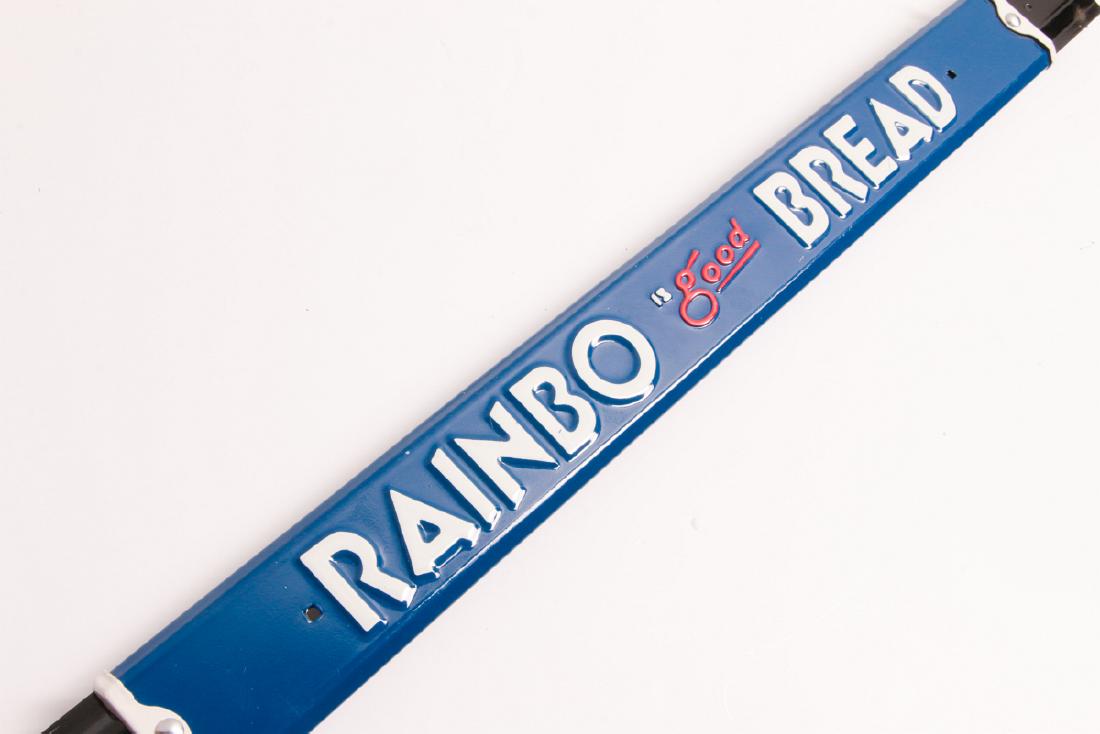 A NEAR MINT RAINBO BREAD ADVERTISING DOOR PUSH (1 of 5)