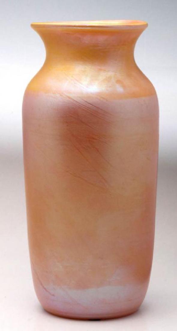 ATTRIBUTED DURAND GOLD IRIDESCENT VASE, 10 INCHES (1 of 9)