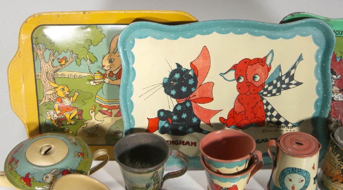 TIN LITHO TEA SETS INCL. DISNEY & FERN BISEL PEAT (1 of 12)