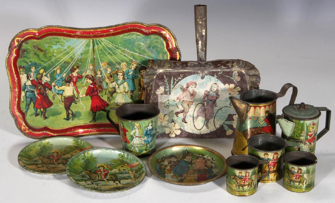 COLLECTION OF ANTIQUE TIN LITHO ITEMS (1 of 8)