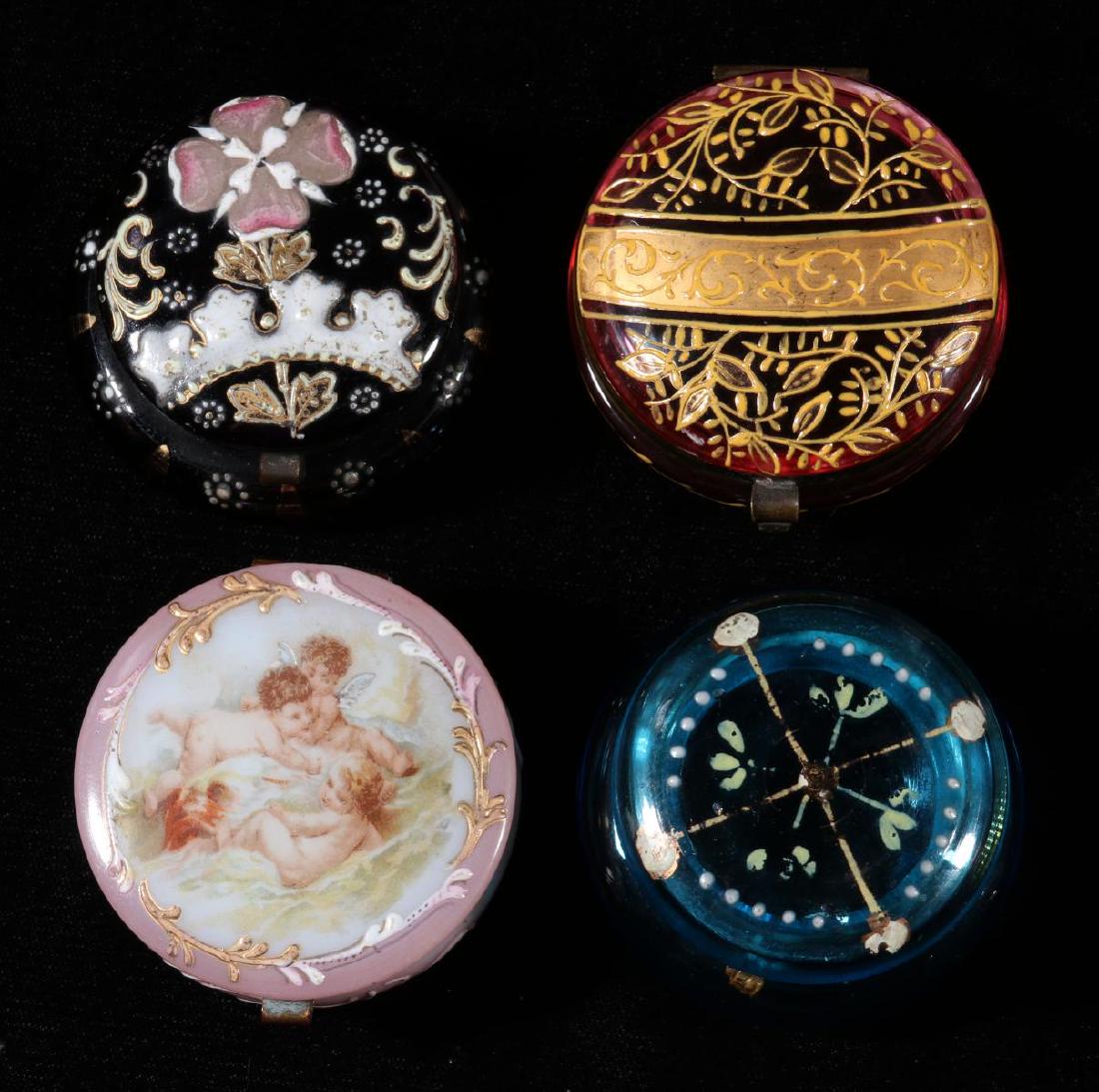 A COLLECTION OF VICTORIAN ART GLASS TRINKET BOXES (1 of 7)