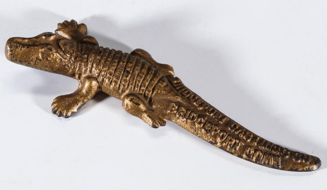 BRIDGEPORT CASTINGS IRON ALLIGATOR PAPERWEIGHT (1 of 10)