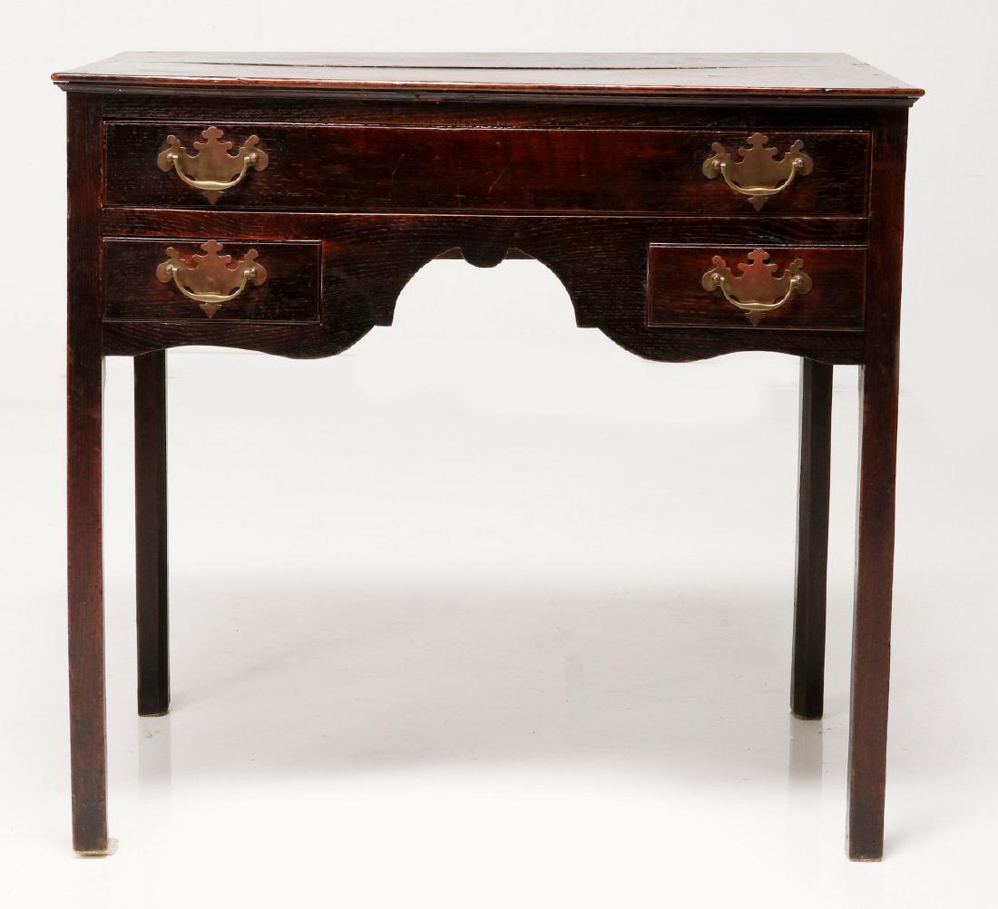 A LATE GEORGIAN OAK LOWBOY CIRCA 1790 (1 of 6)