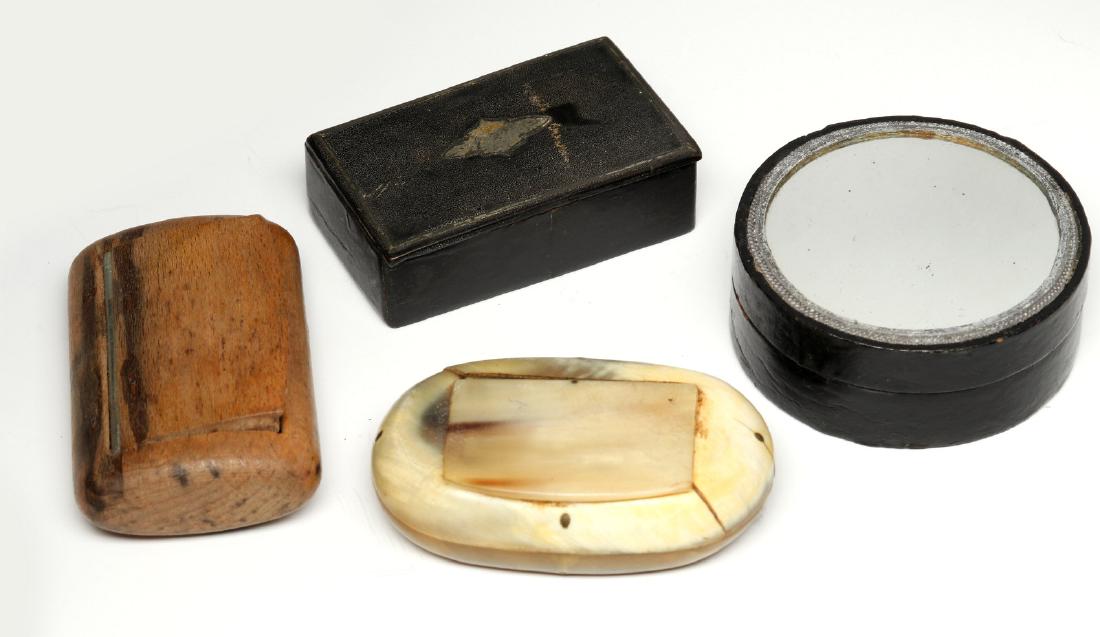 FOUR EARLY 19TH CENTURY SNUFF BOXES (1 of 12)