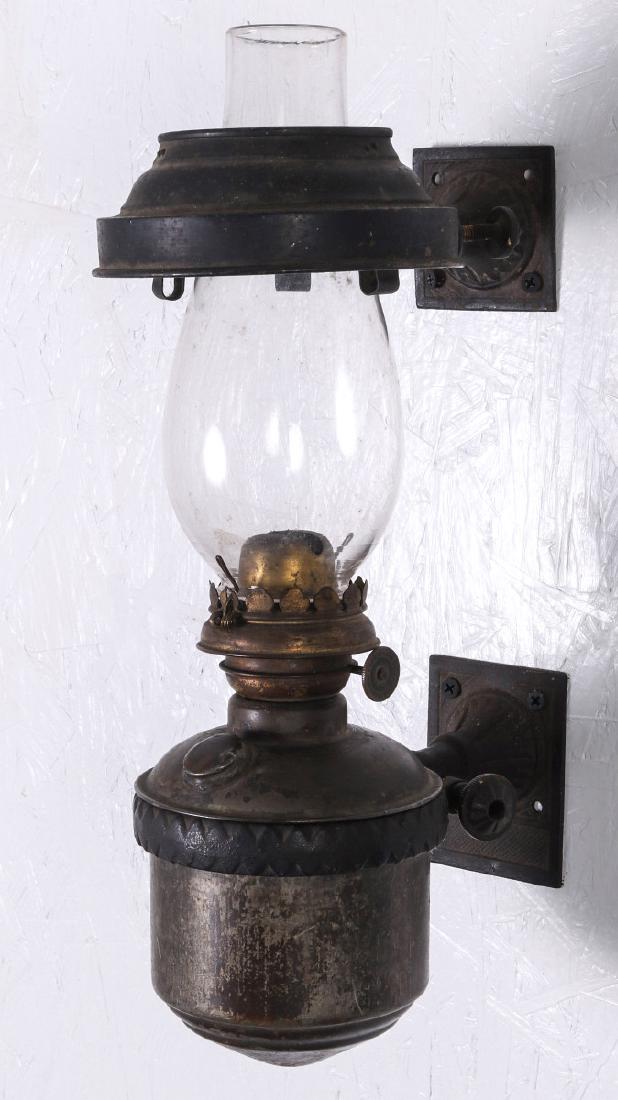 A 19TH CENTURY RAILROAD CABOOSE LANTERN (1 of 9)