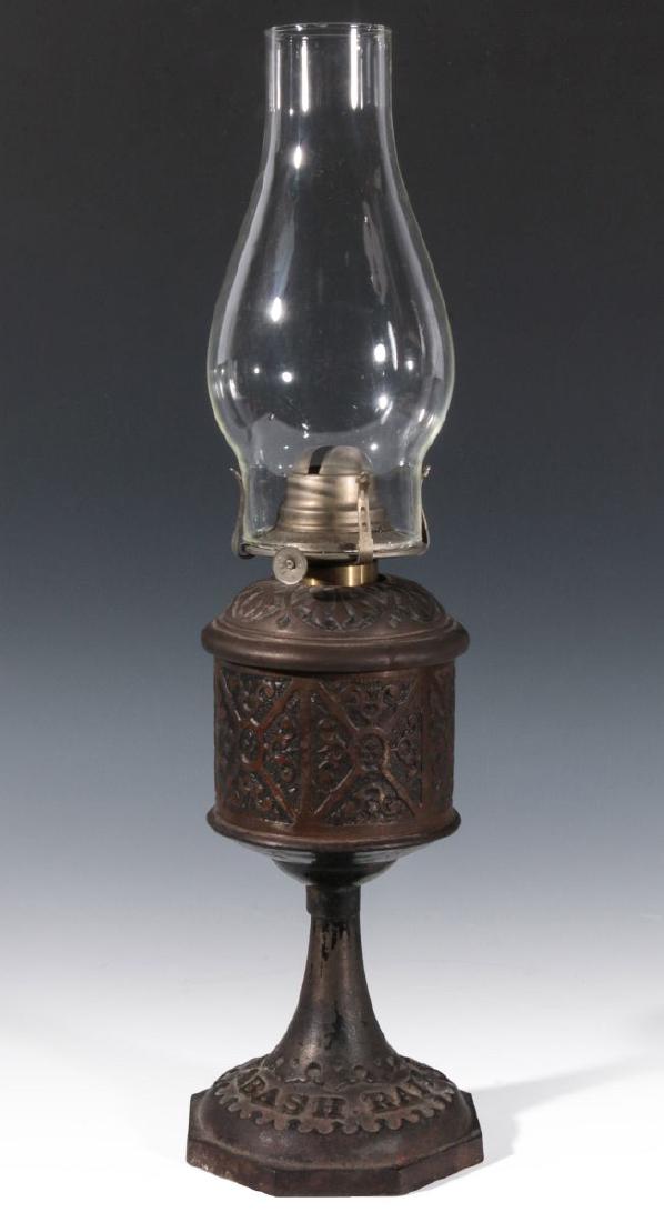 A GOOD 19TH C. WABASH RR OIL LAMP W/CAST IRON BASE (1 of 17)