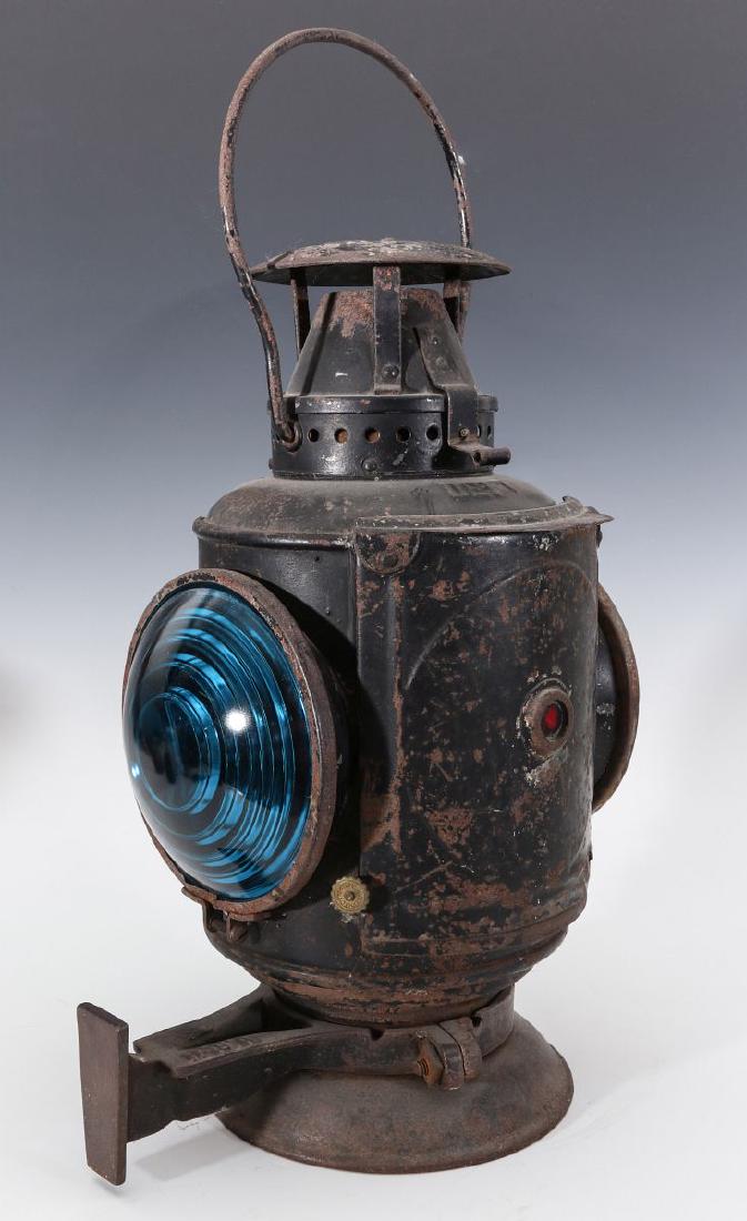 AN ADLAKE RAILCAR LEFT TAIL LAMP (1 of 13)