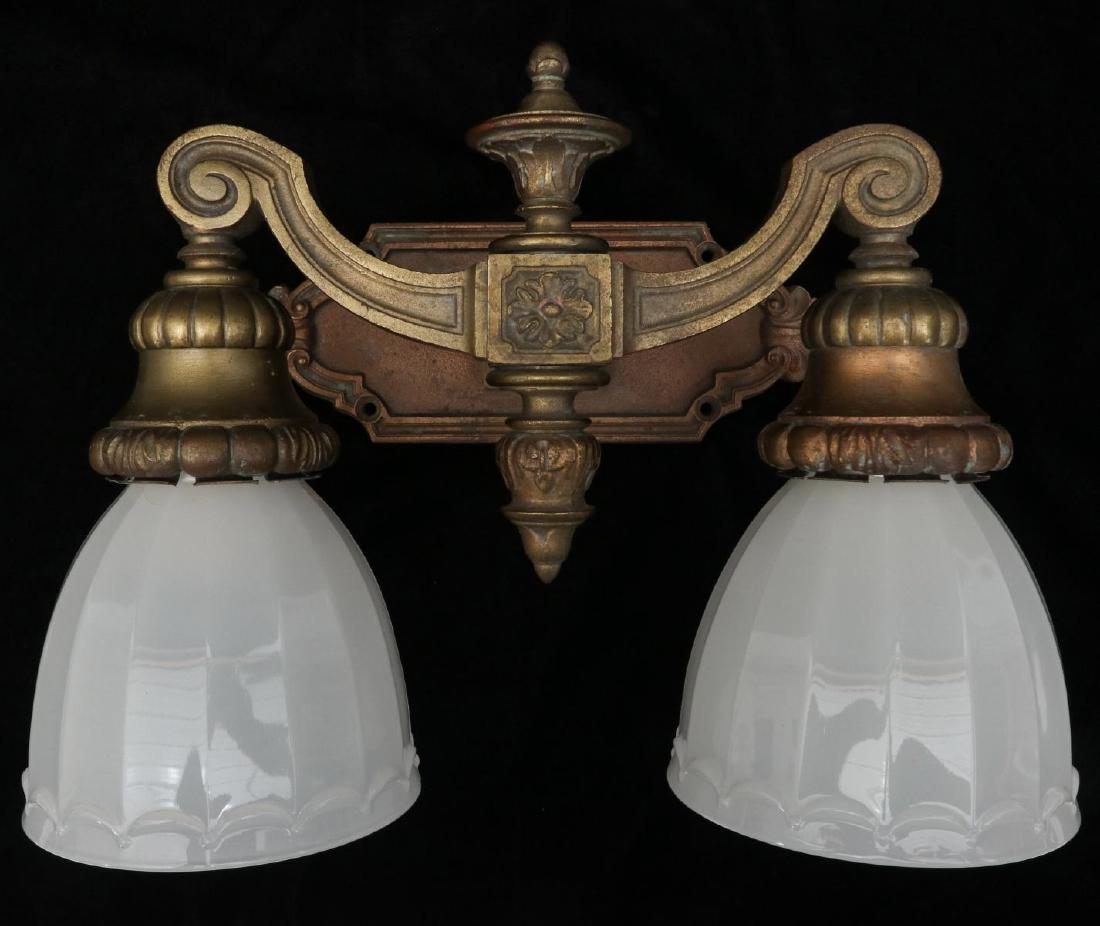 A SAFETY CAR CO. RAILCAR BRACKET SIDE LAMP (1 of 11)