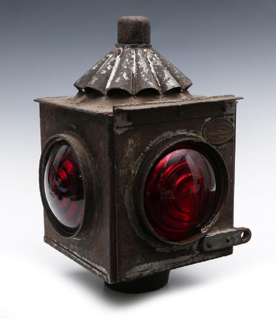AN EARLY ADAMS WESTLAKE TIN RAILROAD LANTERN (1 of 11)