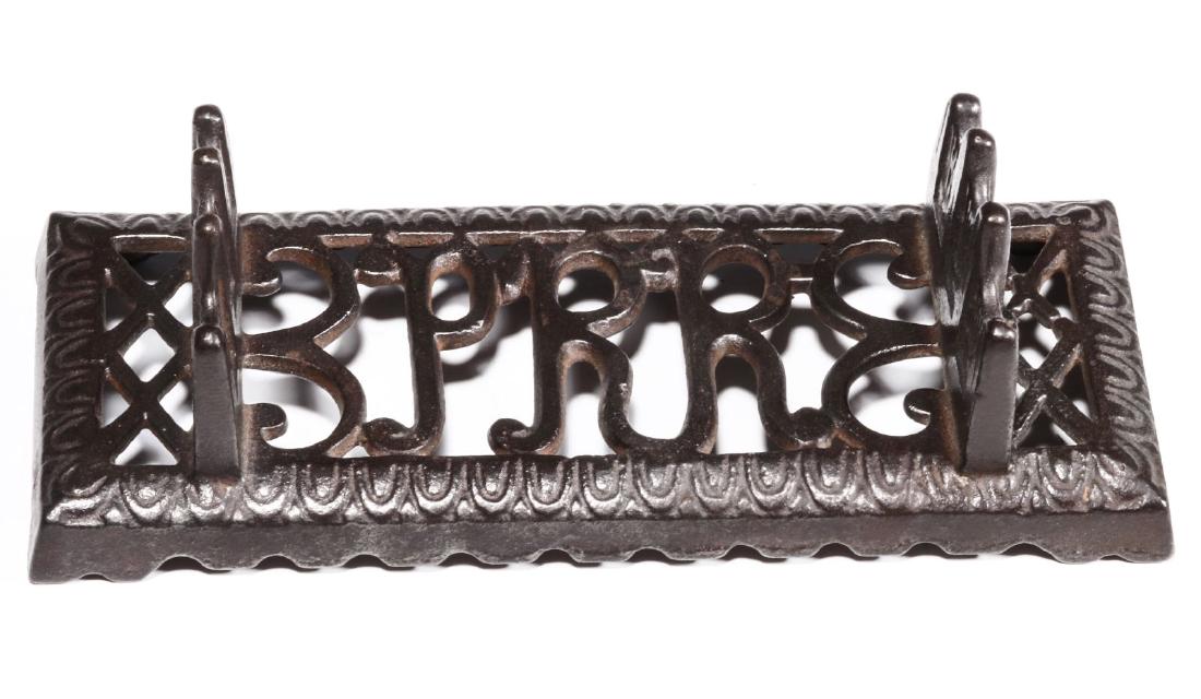 AN EARLY PENNSYLVANIA RR PAPERWEIGHT PEN STAND (1 of 7)