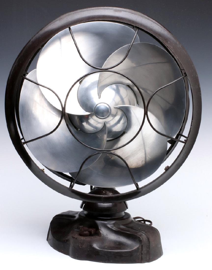 AN EMERSON 'SILVER SWAN' FAN CIRCA 1934 (1 of 8)