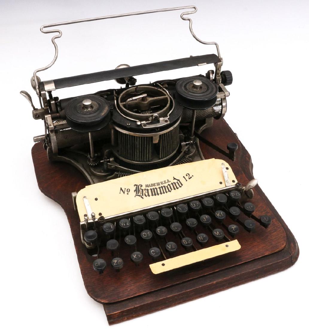 A HAMMOND NO. 12 TYPEWRITER AND CASE (1 of 11)